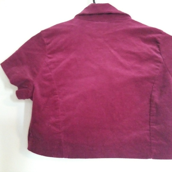 Women attire - Picture 3 of 4